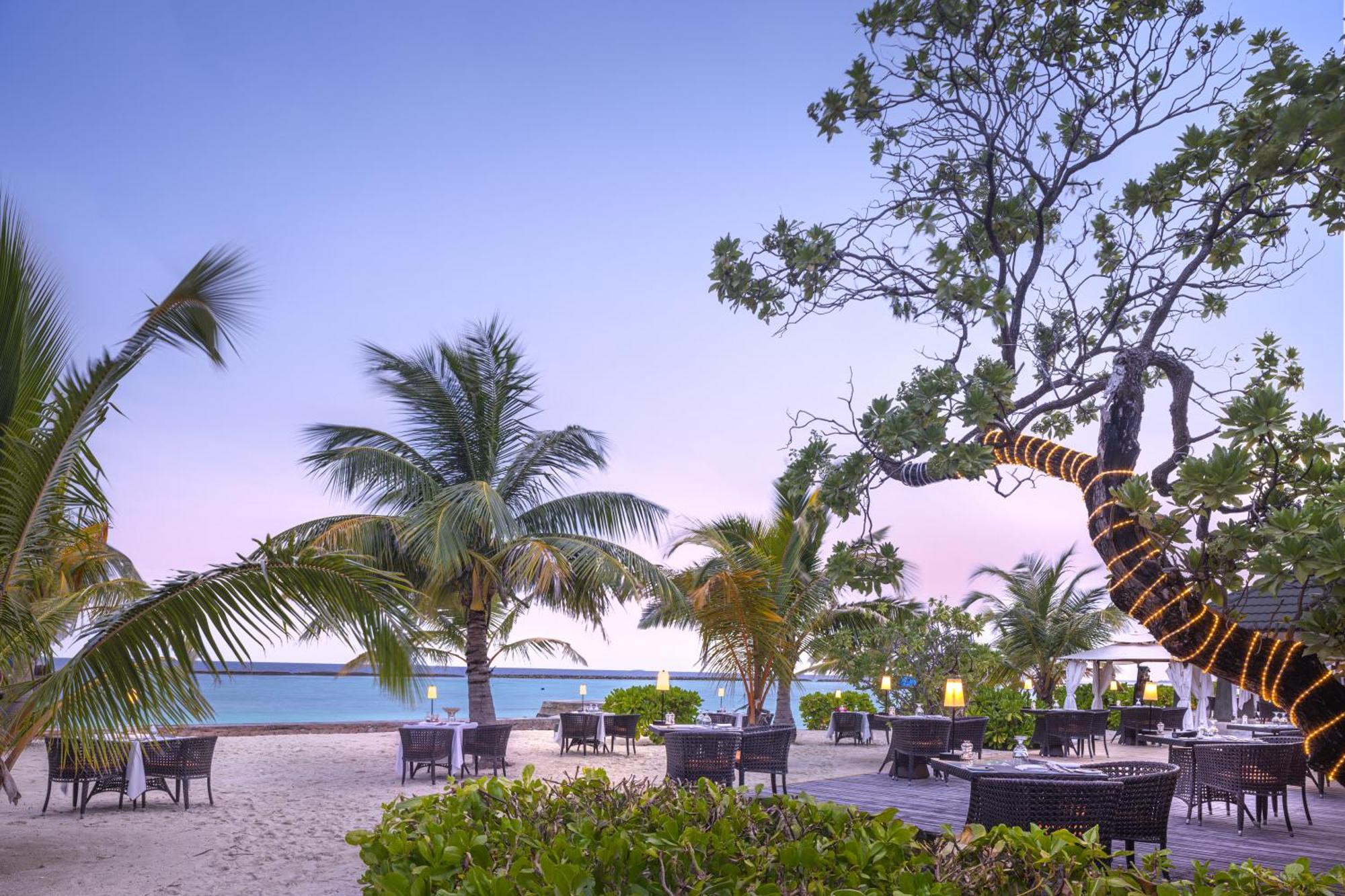 فندق أداران سيليكت ميدوبارو - بريميوم شامل الكل Meedhoo  المظهر الخارجي الصورة